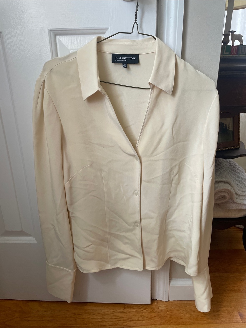 Jones New York Cream Collared Blouse